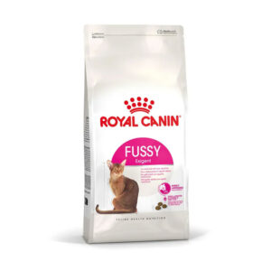 Royal Canin Complete Dry Cat Food Fussy
